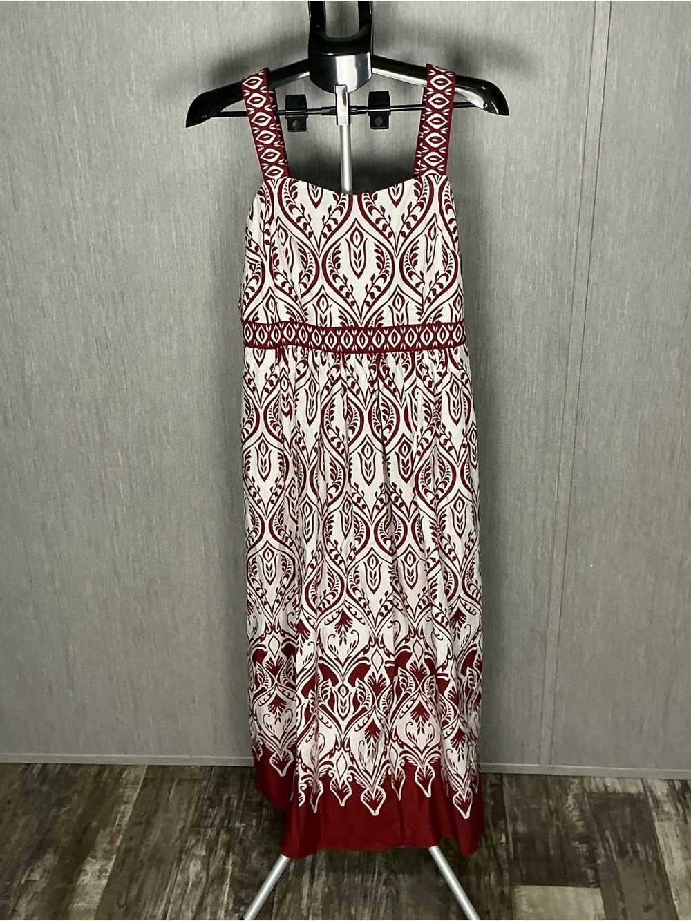 Talbots White and Burgundy Printed Maxi Dress Size 8 - Picture 3 of 12